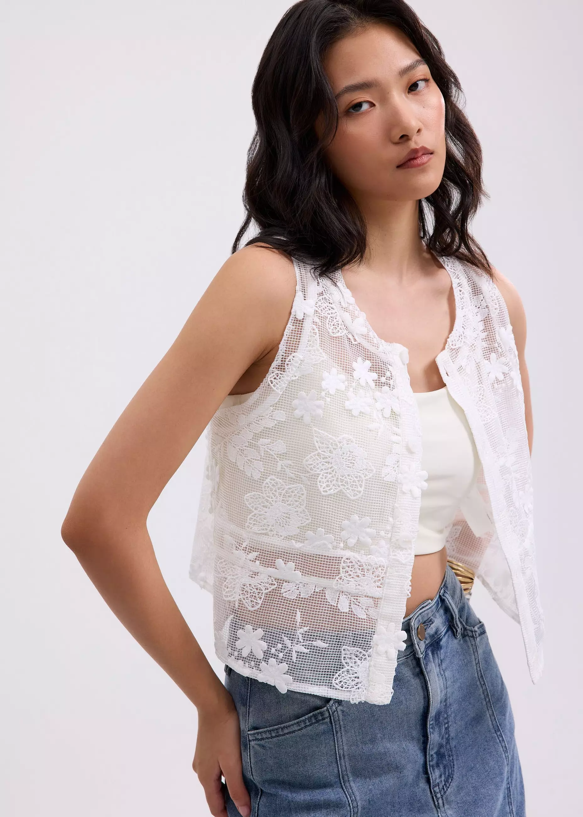 Vest Wanita - Lace Embroidery Boxy Crop Vest