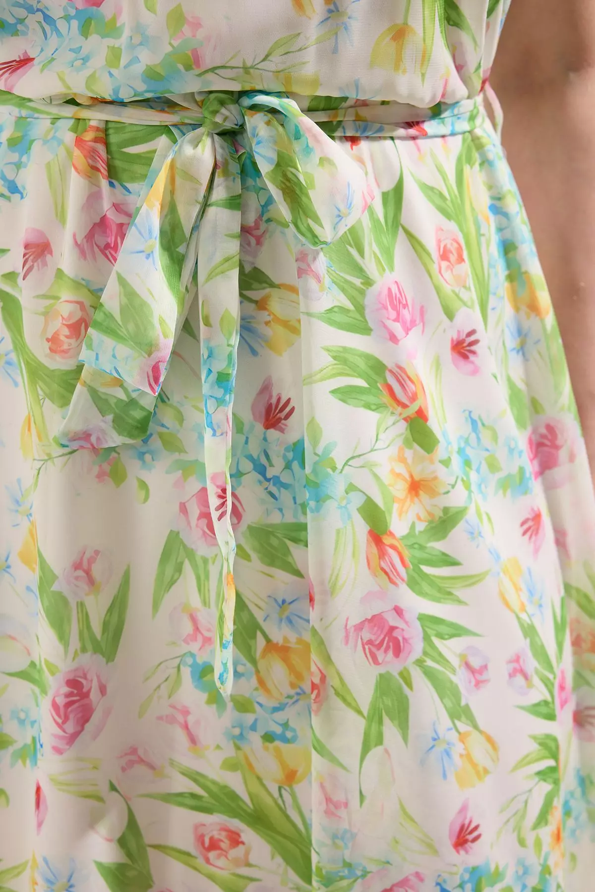 Ecru Chiffon Floral Lined Halter Neck Midi Woven Plus Size Dress TBBSS25AH00024