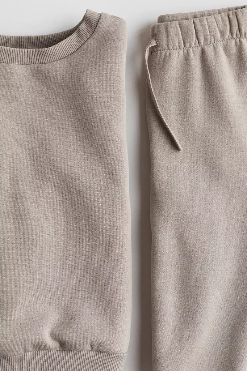 2-piece sweatshirt set