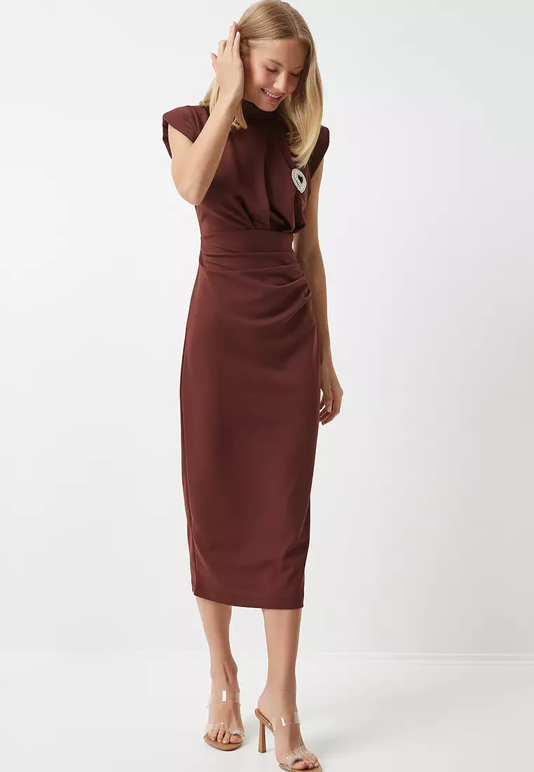 Brooch Midi Dress