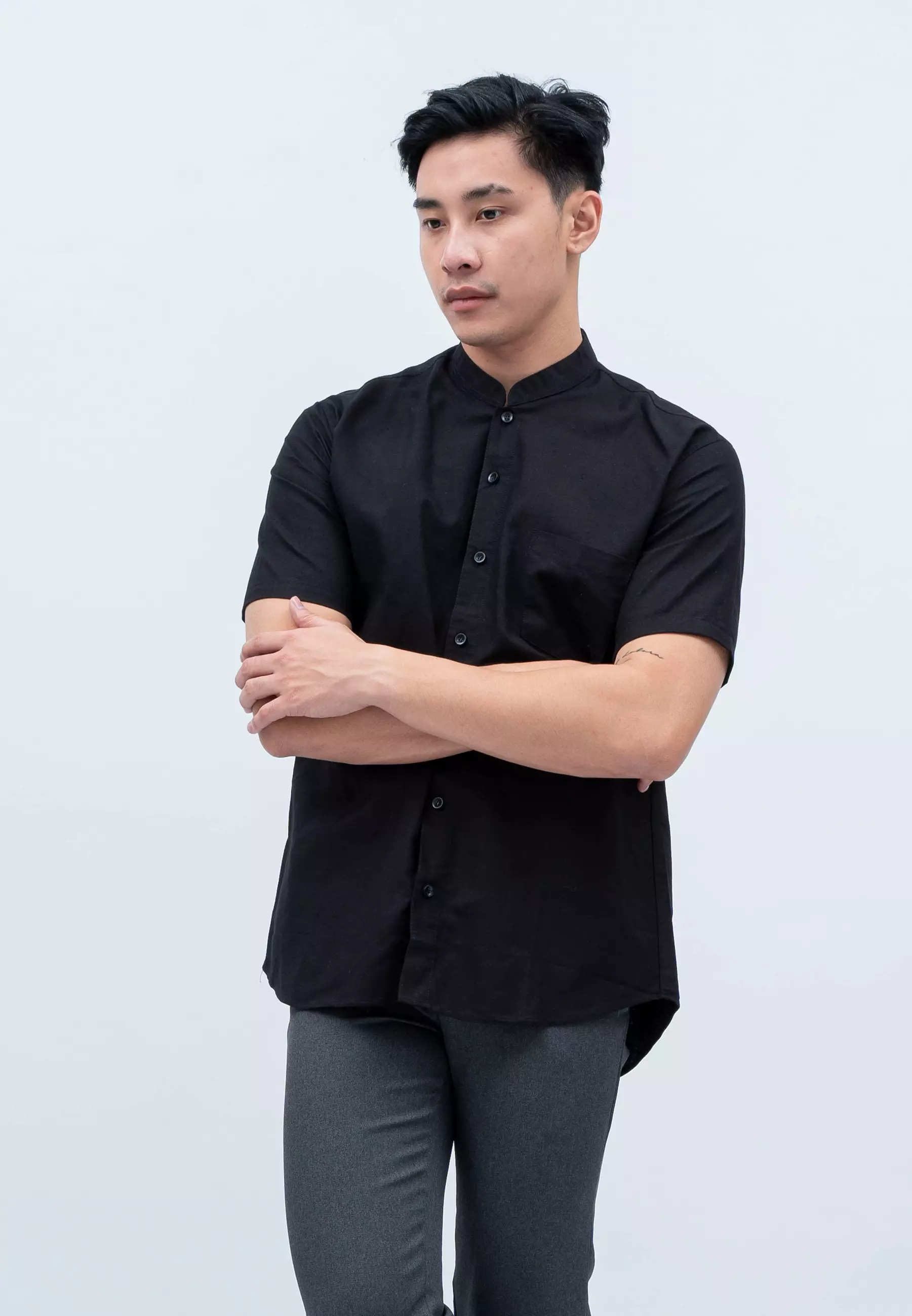 Houseofcuff Baju Koko Kemeja Lengan Pendek Pria Hitam