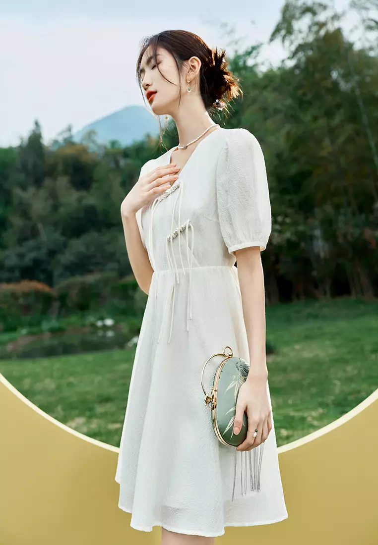 Puff Sleeve V-Neck Bridesmaid Dress with Stitching Artwork