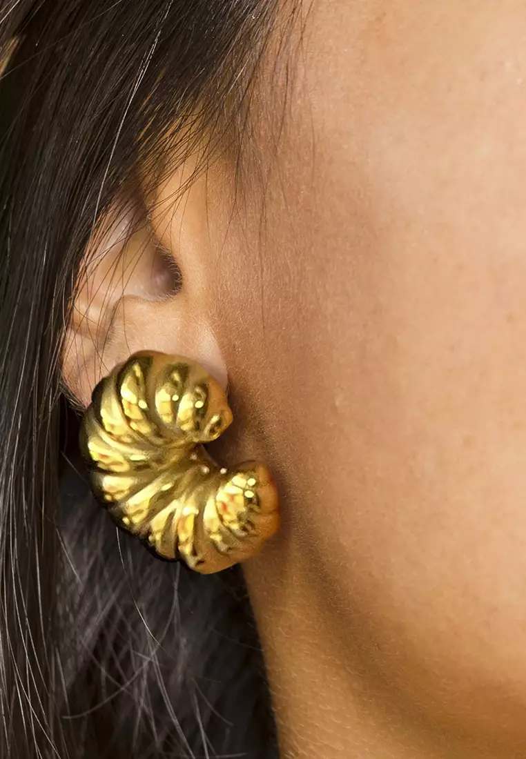 Ridged Crescent Gold layered Stud Earrings
