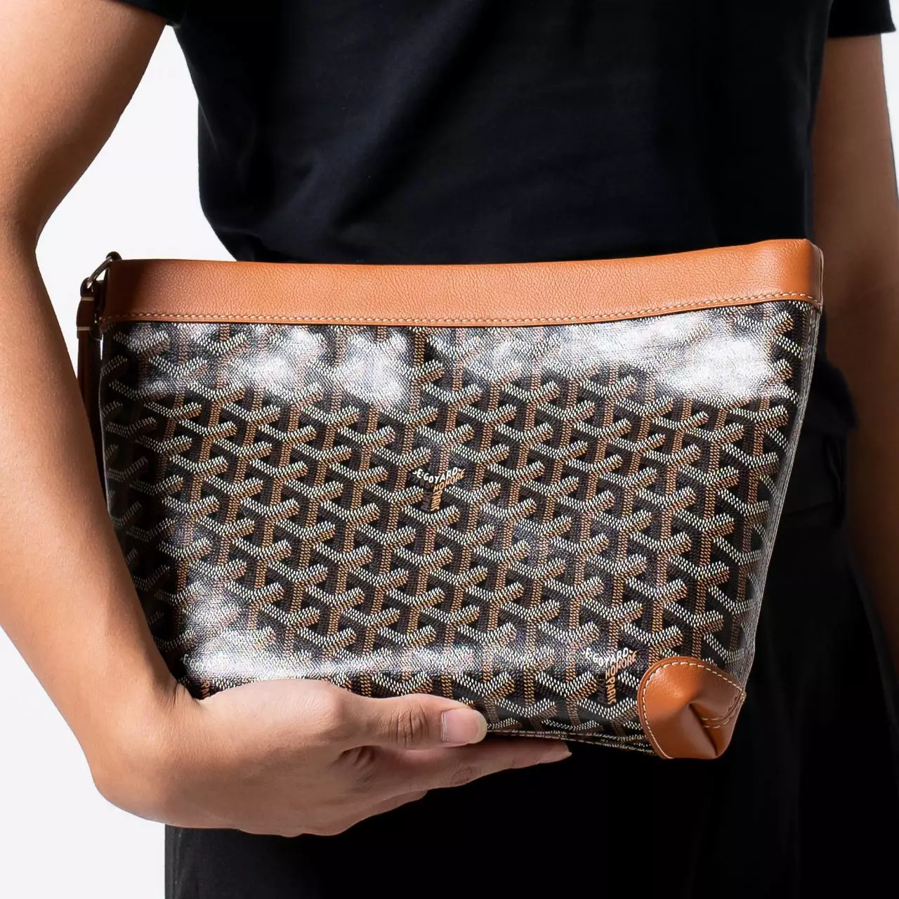 Conti Pouch Black Tan