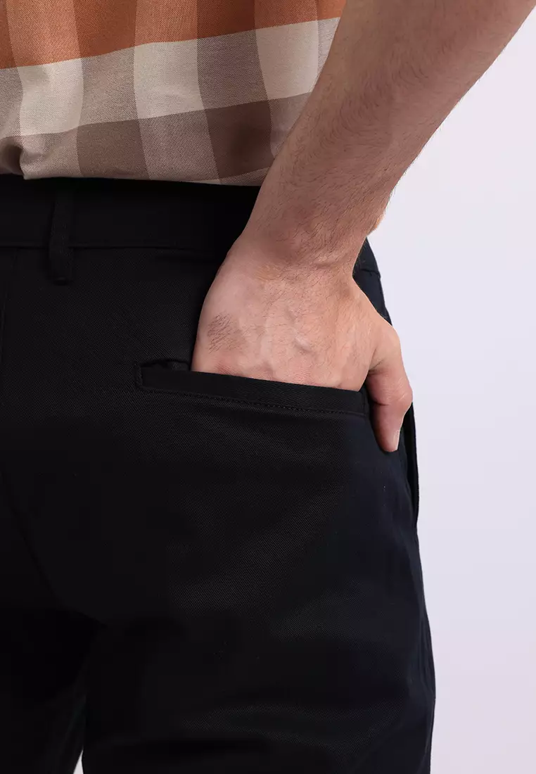 Manzone Celana Panjang Pria Chinos Slim Fit Roku - Black Warna Black