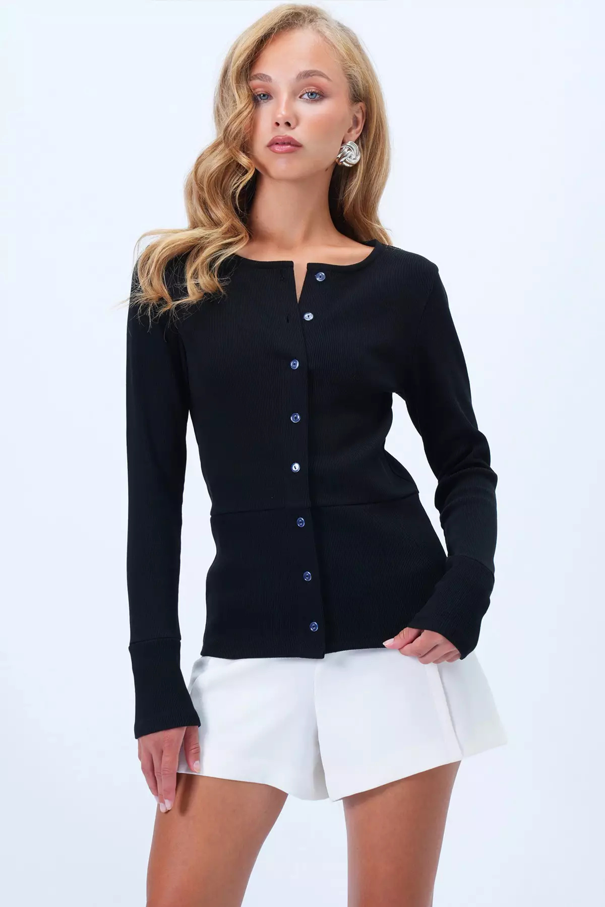 Women's Black Wide Cuffed Stitch Detailed Front Buttoned Camisole Blouse Alc-X14400