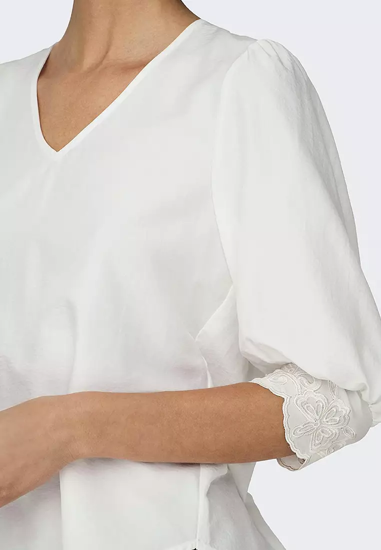 Train 3/4 Lace Top