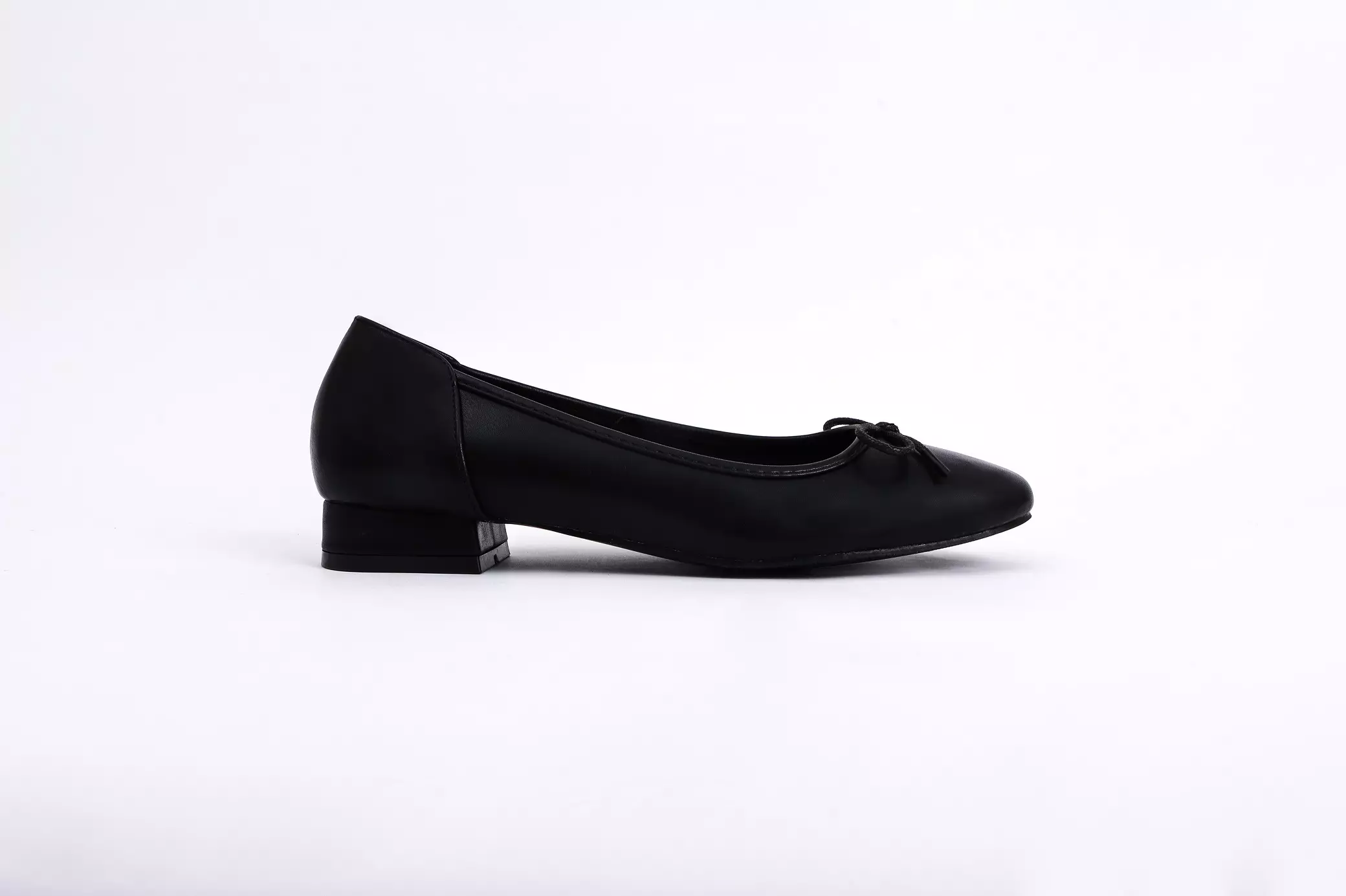 The Little Things She Needs - ANYA Flatshoes Sepatu Wanita Black [TSN0002247.C0004]