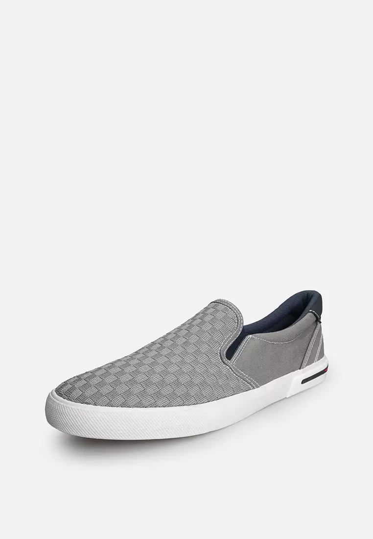 Slip on world balance store