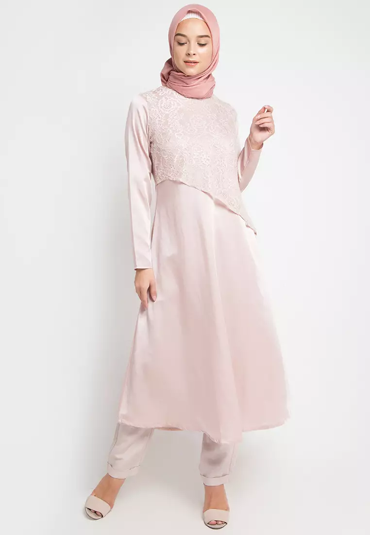 Jayla Maxi Dress With Peach Lace