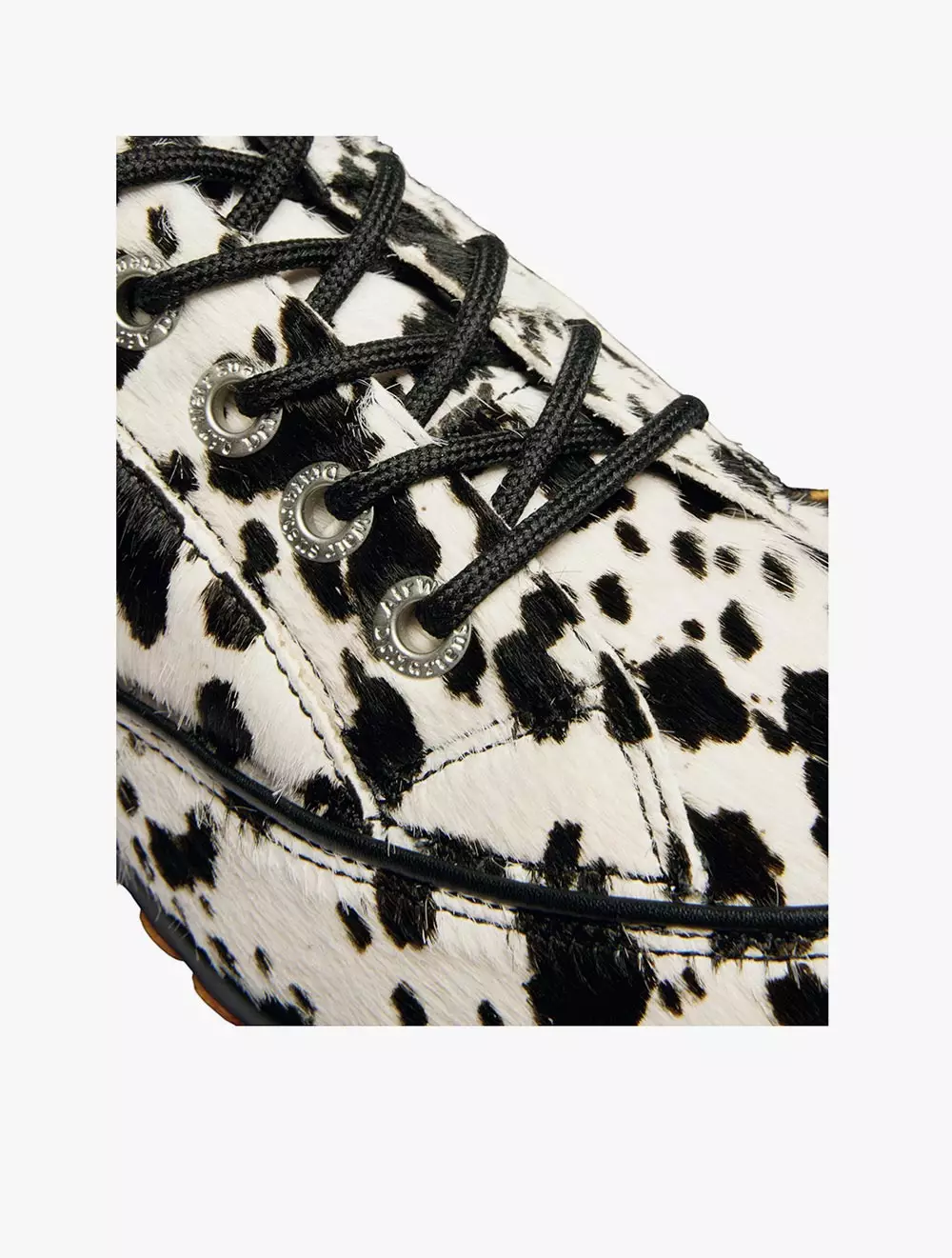 Dr. Martens Buzz 5i 5 Eye Shoe Cream+Black Dalmatian Print Hair On