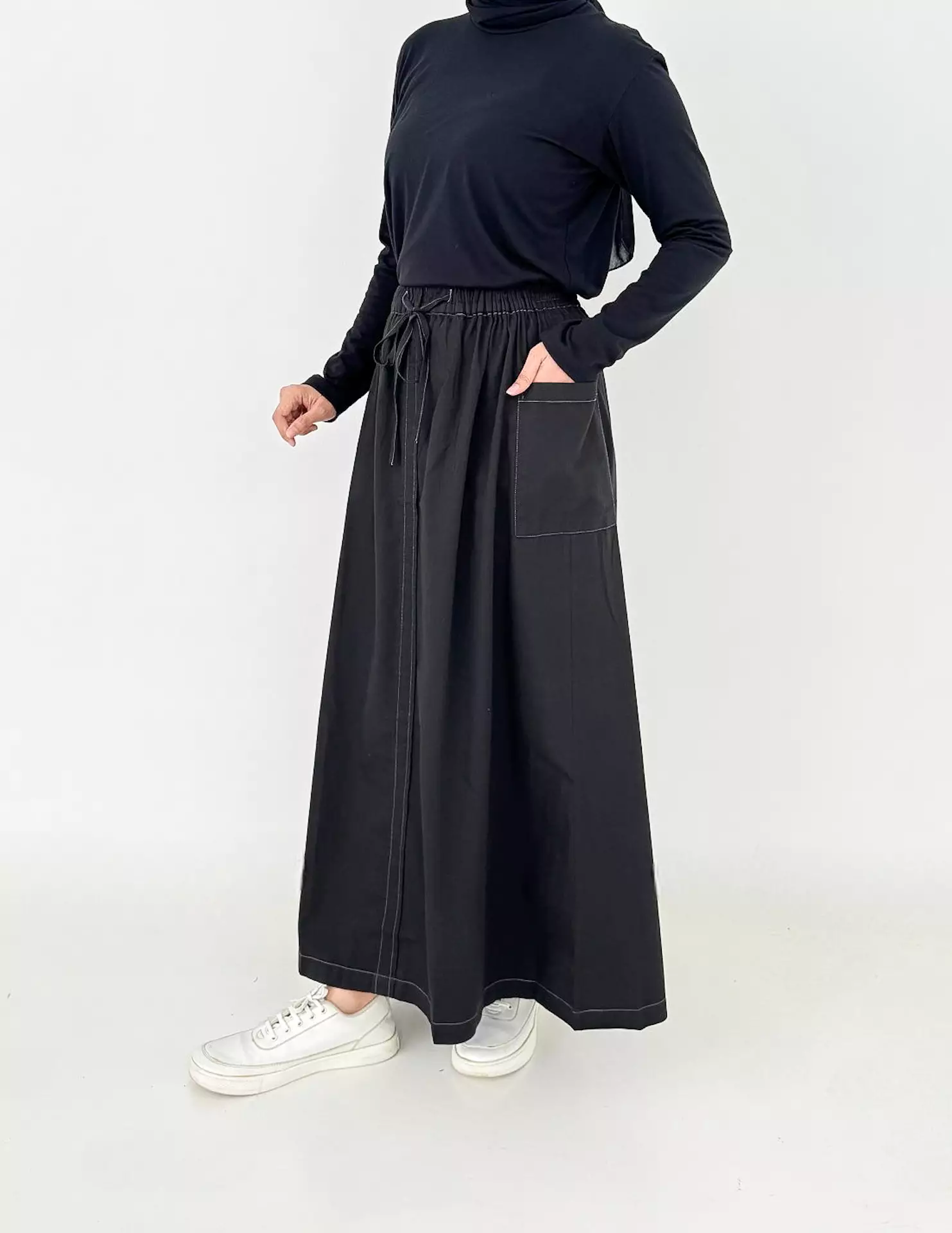 Tari Cotton Skirt (Rok Basic Flare) HITAM