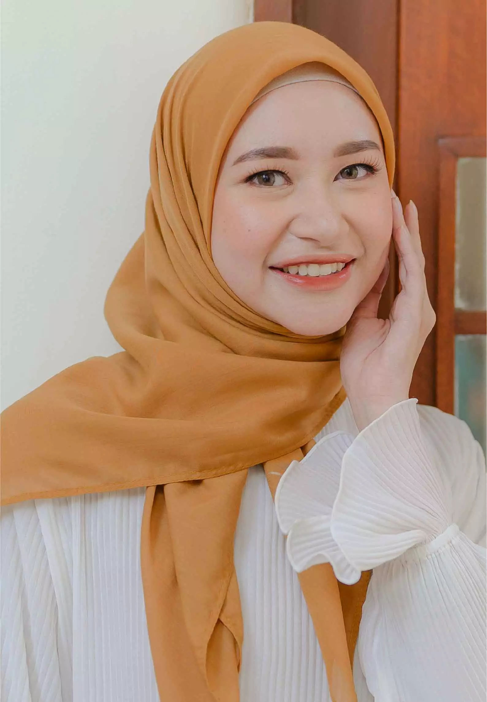 Kara Voal Harvest Gold