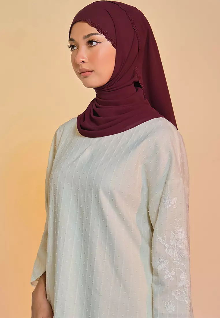 Tanuja Embroidered Scallop Headscarf - Deep Wine