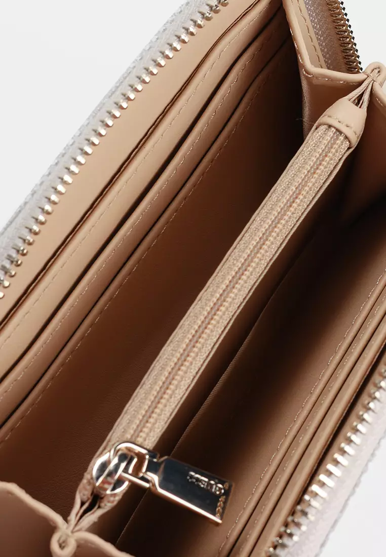 Laurel II Medium Zip Around Wallet