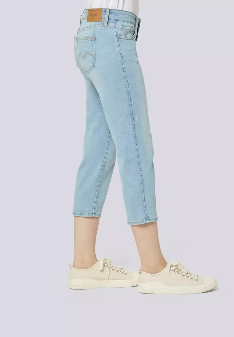 女裝淺藍七分牛仔褲