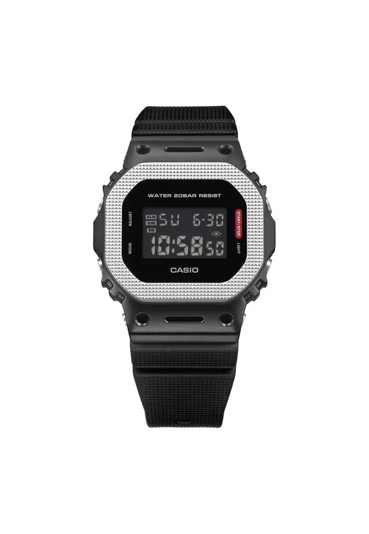 CASIO G-SHOCK METAL GM-5600BM-1