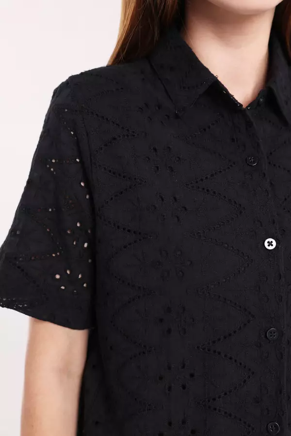 MINIMAL - Carra - Kemeja Bordir Bunga - Black Colour Black