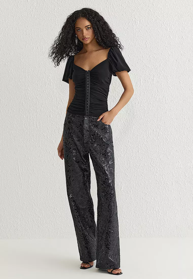 Black Balloon Sleeve Crochet Knitted Blouse