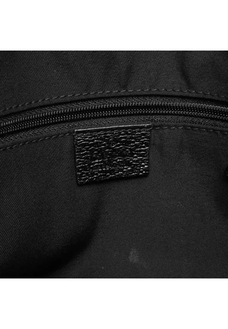 Pre-Loved Gucci GG canvas Shoulder bag canvas leather black