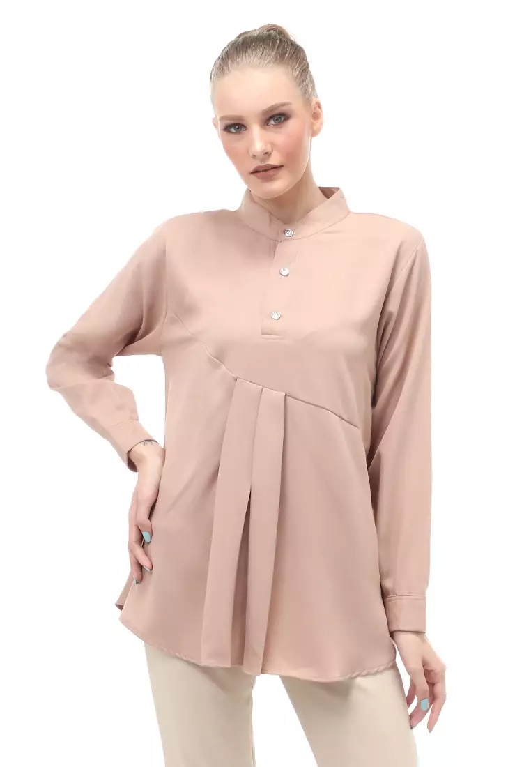 Blouse Atasan Wanita Motif Polos Design Simple Front Button Opening Regular Fit - Mocca