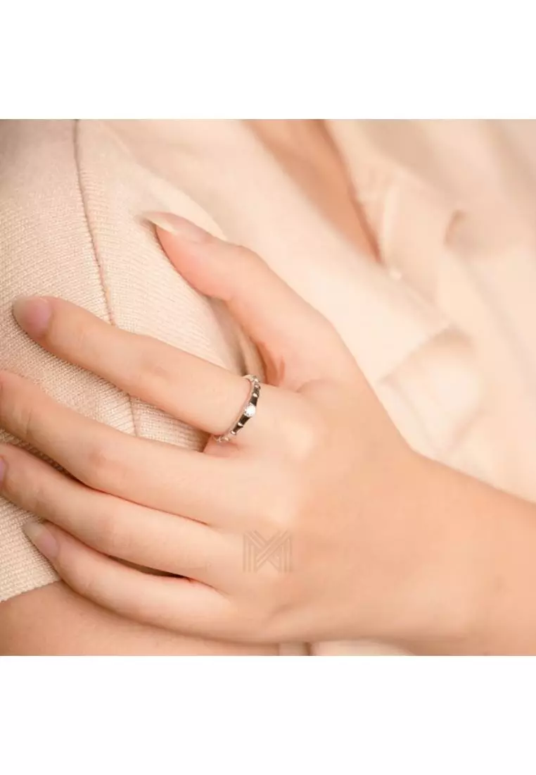Minimal Petite Cubic Zirconia White Gold Stackable Ring with 925 Sterling Silver