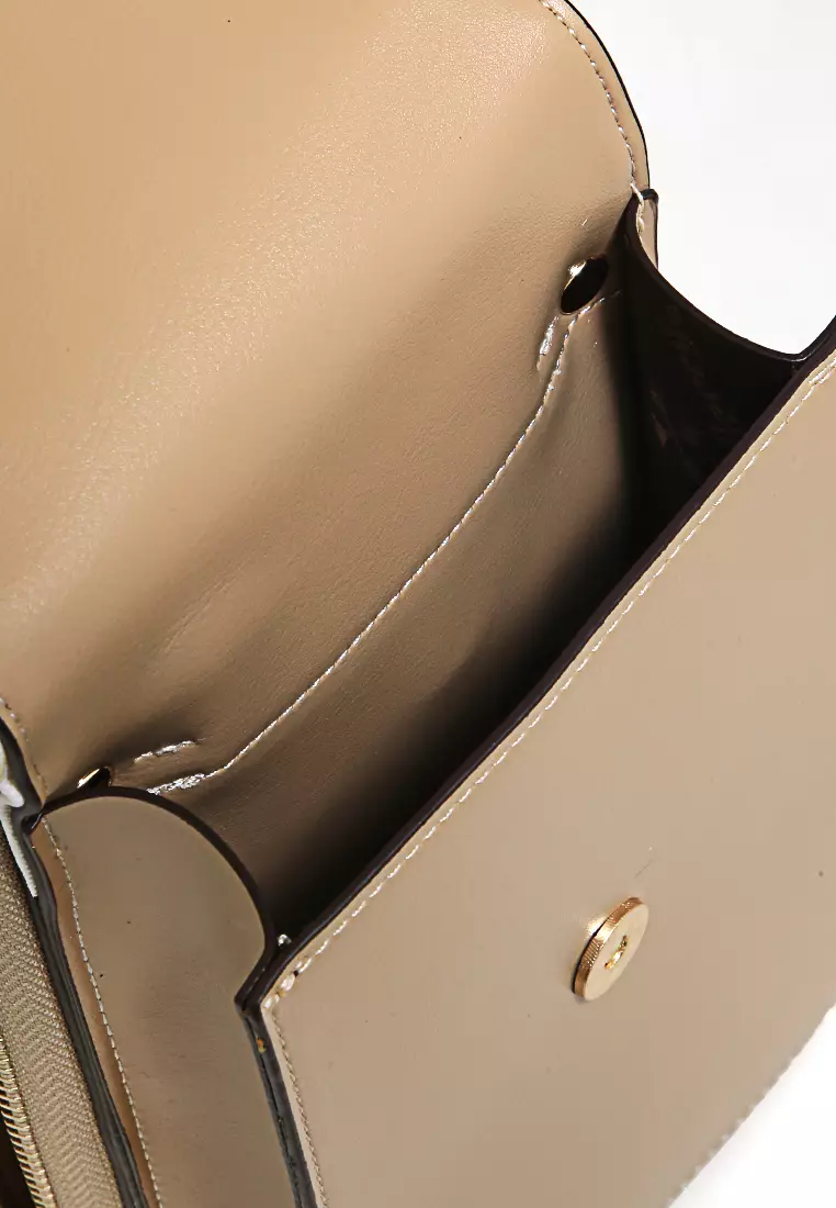 Sling Bag Tas Selempang Wanita Flower Motive Many Pocket Material Leather ORIGINAL