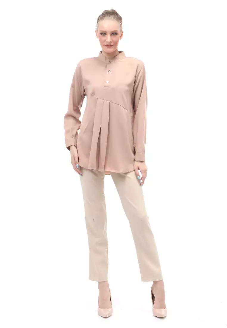 Blouse Atasan Wanita Motif Polos Design Simple Front Button Opening Regular Fit - Mocca