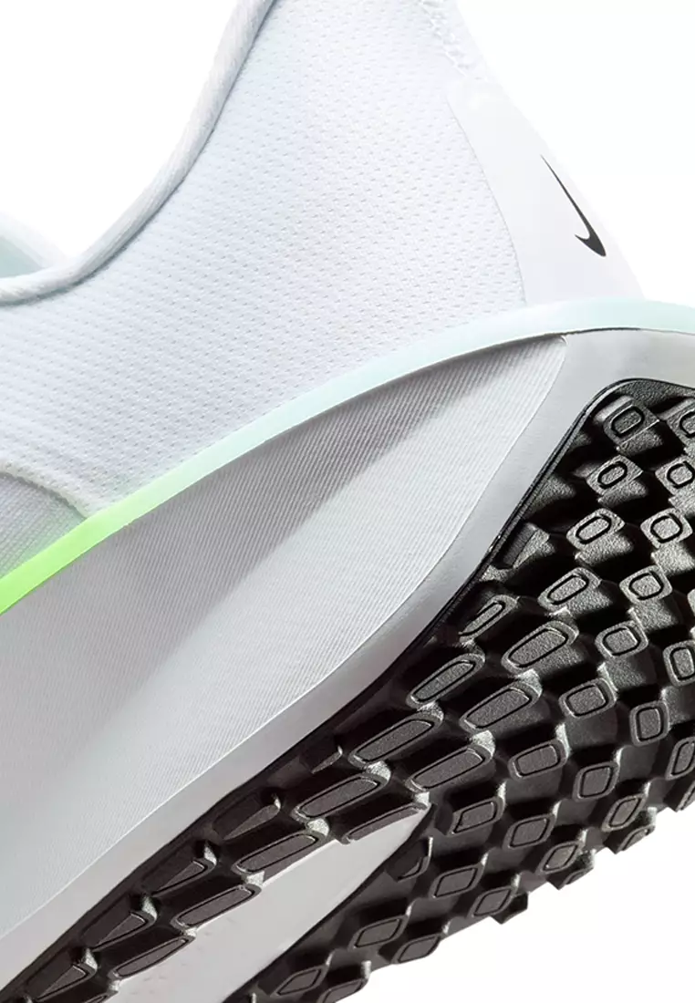 Quest 6 Road Running Shoes