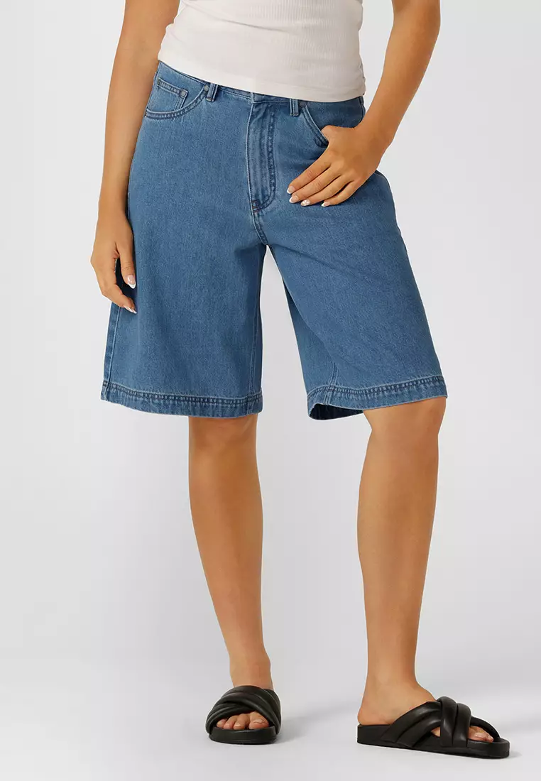 Off Duty Vintage Wash Denim Shorts