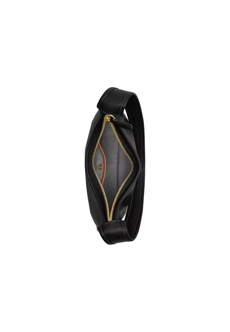 Swinger 23 Women's Shoulder Bag in Black CAF11