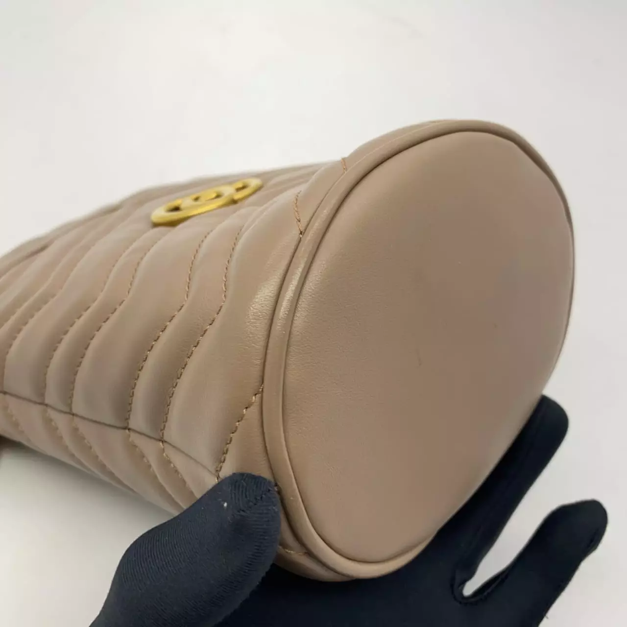 Pre-loved Gucci Marmont Bucket Nude GHW
