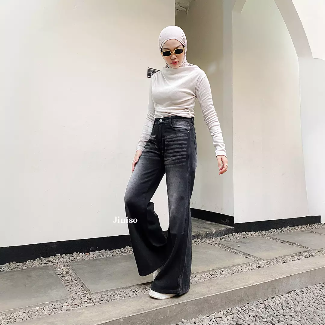 Highwaist Flare Cutbray Jeans 371 DAYOFF