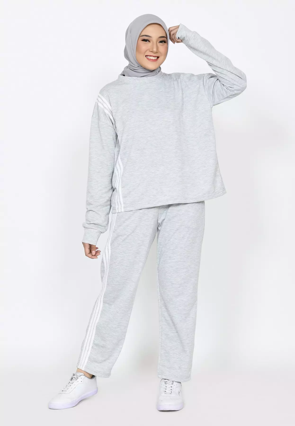 SET Training Sporty Trisya