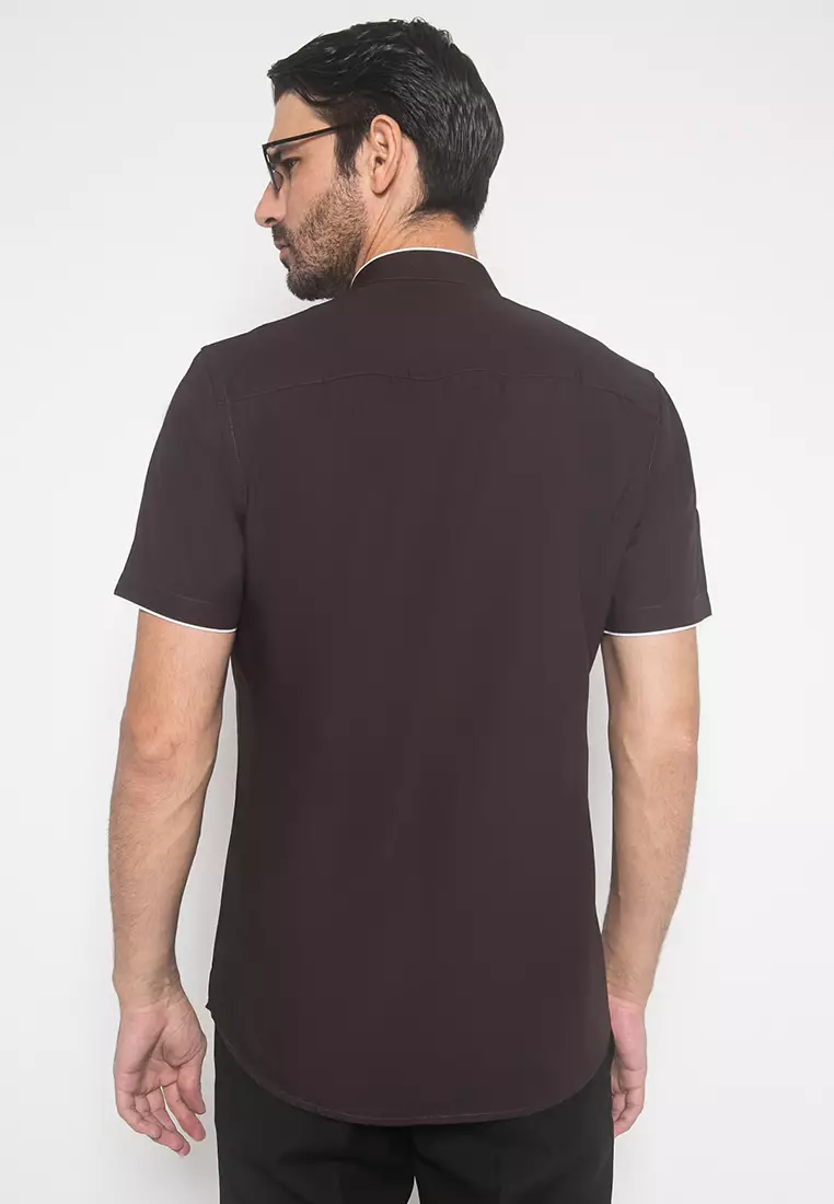 Johnwin - Slim Fit - Kemeja Formal - Model Kerah Shanghai - Warna Coklat