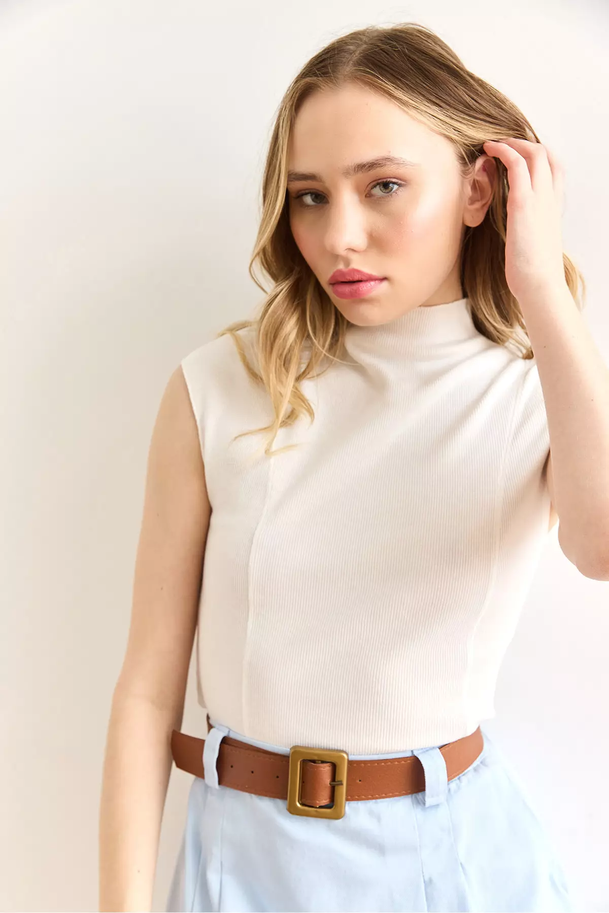 Women's White Stand Collar Stitching Detailed Crop Blouse Blz-19003005