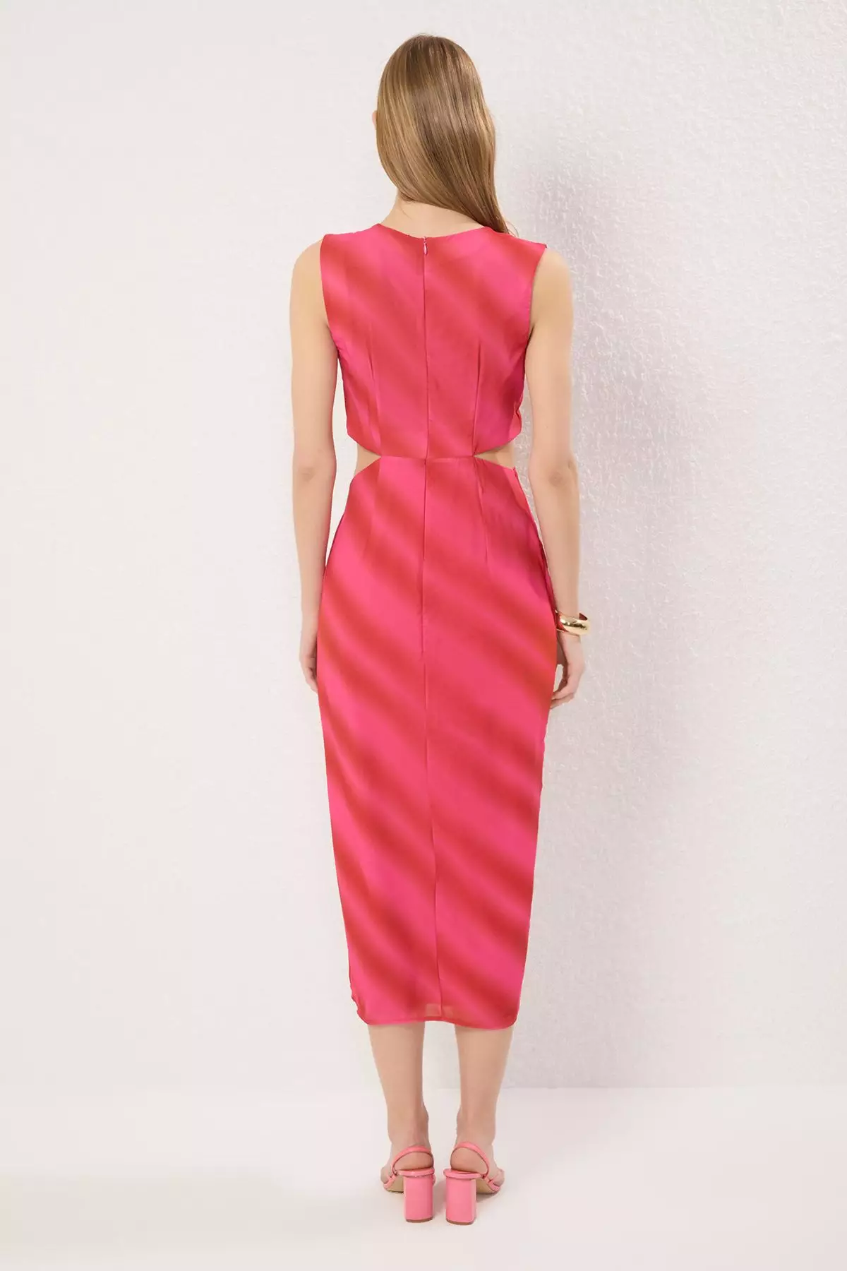 Pink Abstract Patterned Straight Cut Cut Out Detailed Maxi Woven Dress TWOSS25EL00788