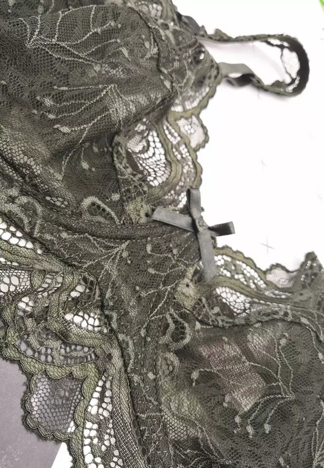 Lace Ultra-Thin See-Through Underwire Bra with Panty Set CA123109GR