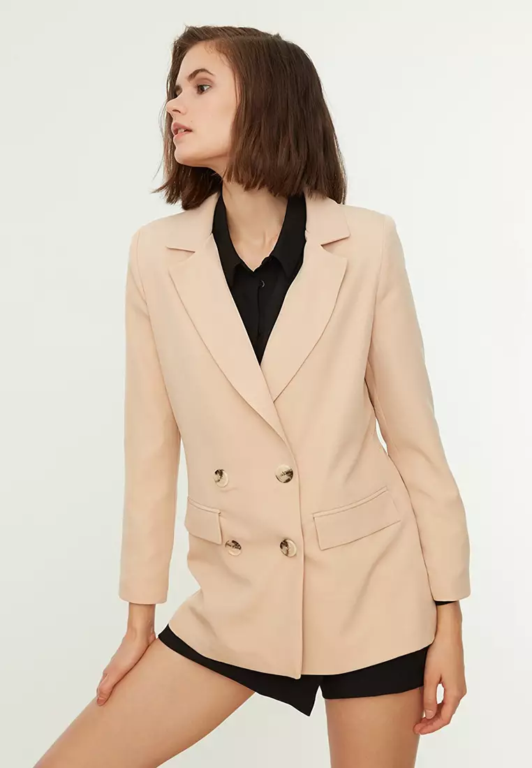 Button Detailed Blazer