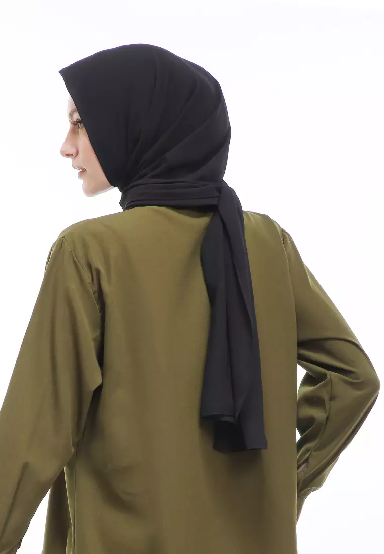 Sakilah Hijab Pashmina Ceruty Baby Doll Wanita Polos Relaxed Fit - Hitam