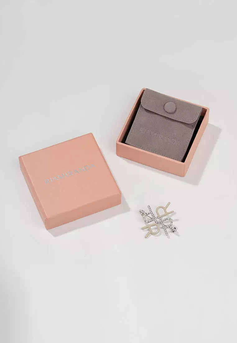 Ria Miranda Grey Yuna Brooch