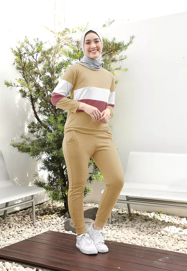Training Set Olahraga Wanita Aestra Knit Palet Color -  Biscotti Almond