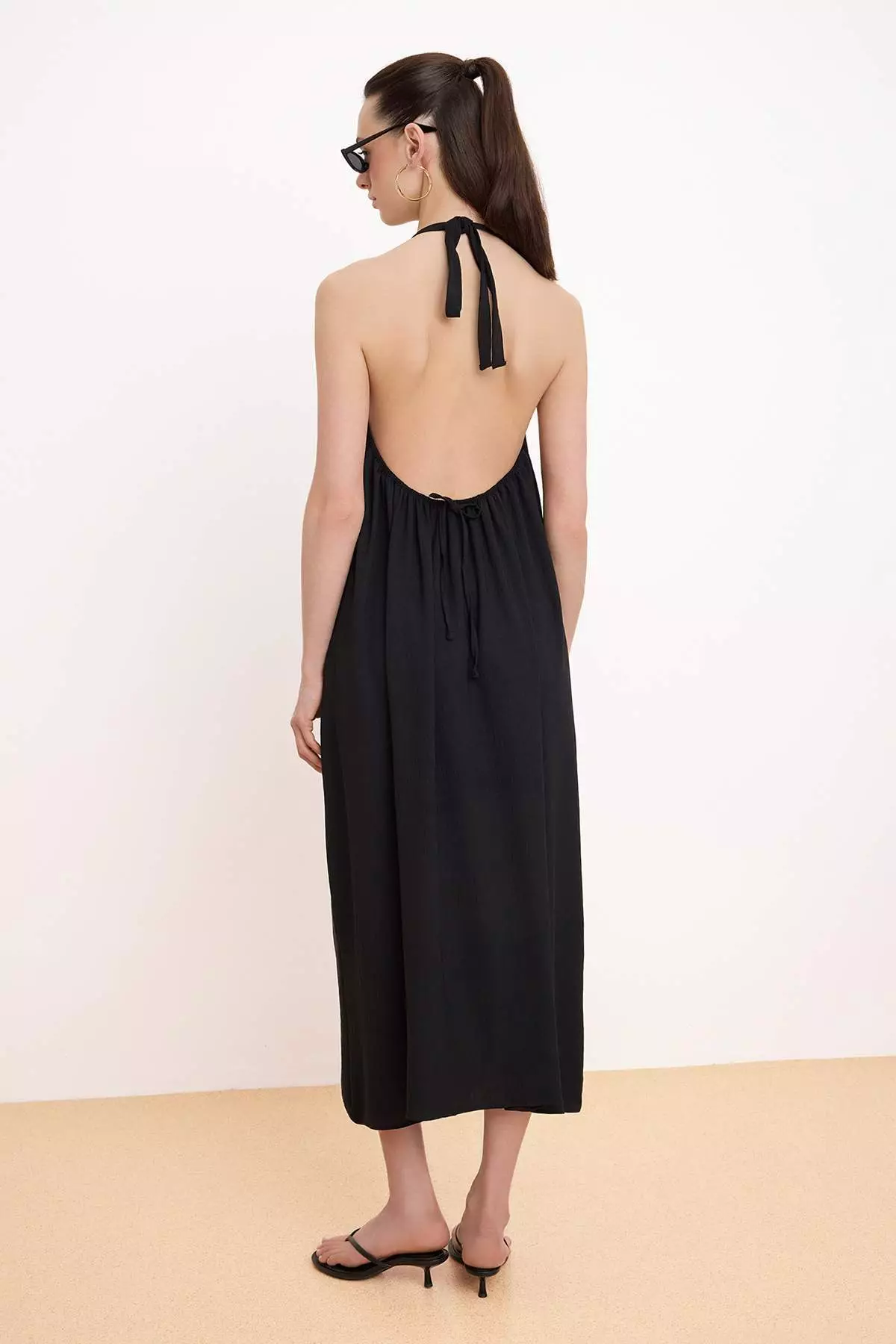 Black Relaxed Fit Maxi Woven Dress Twoss26El329