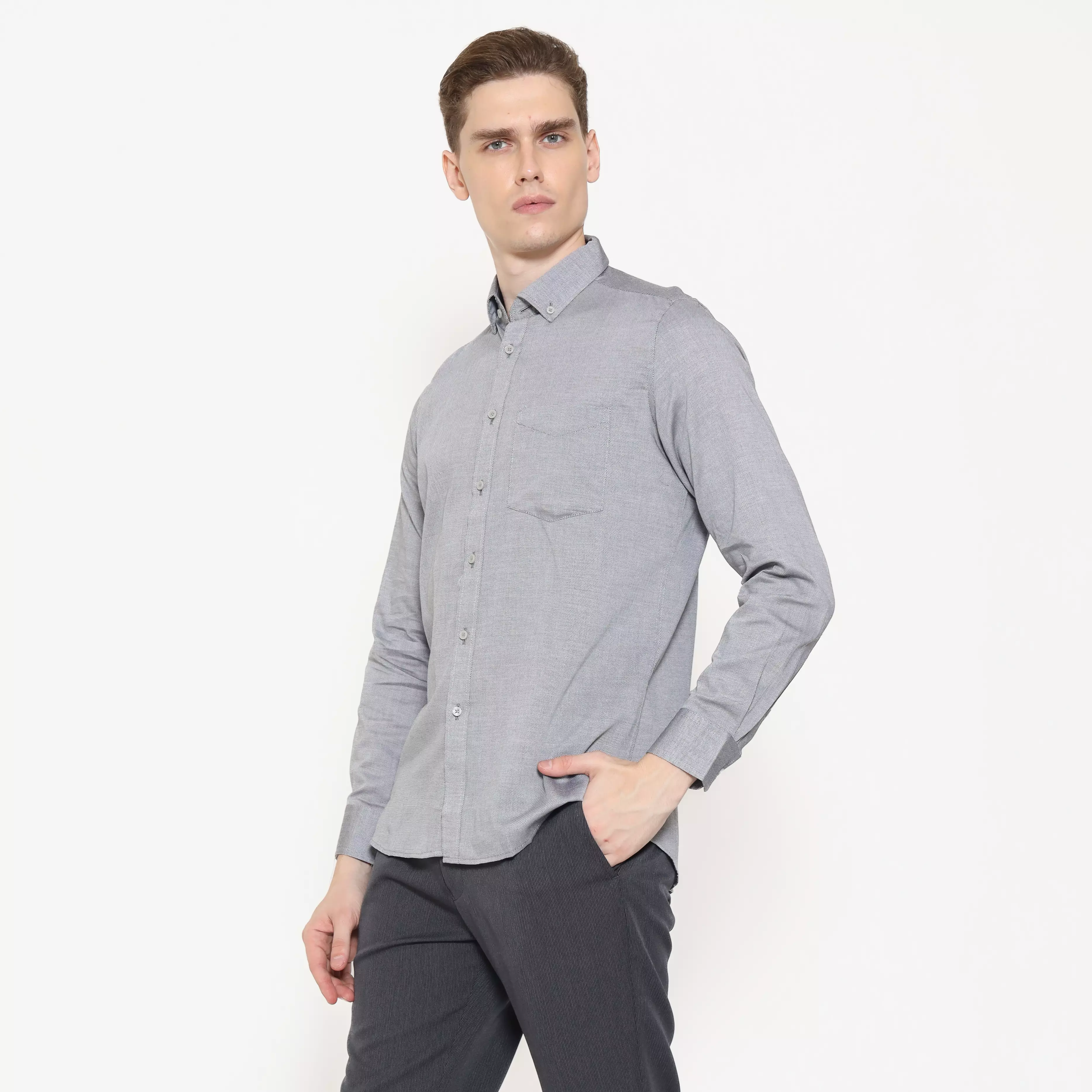 Schoeller Kemeja Formal Pria Lengan Panjang Slim Fit – Silver Blue – S.8-KFLSF-F101-CTN-MLNS