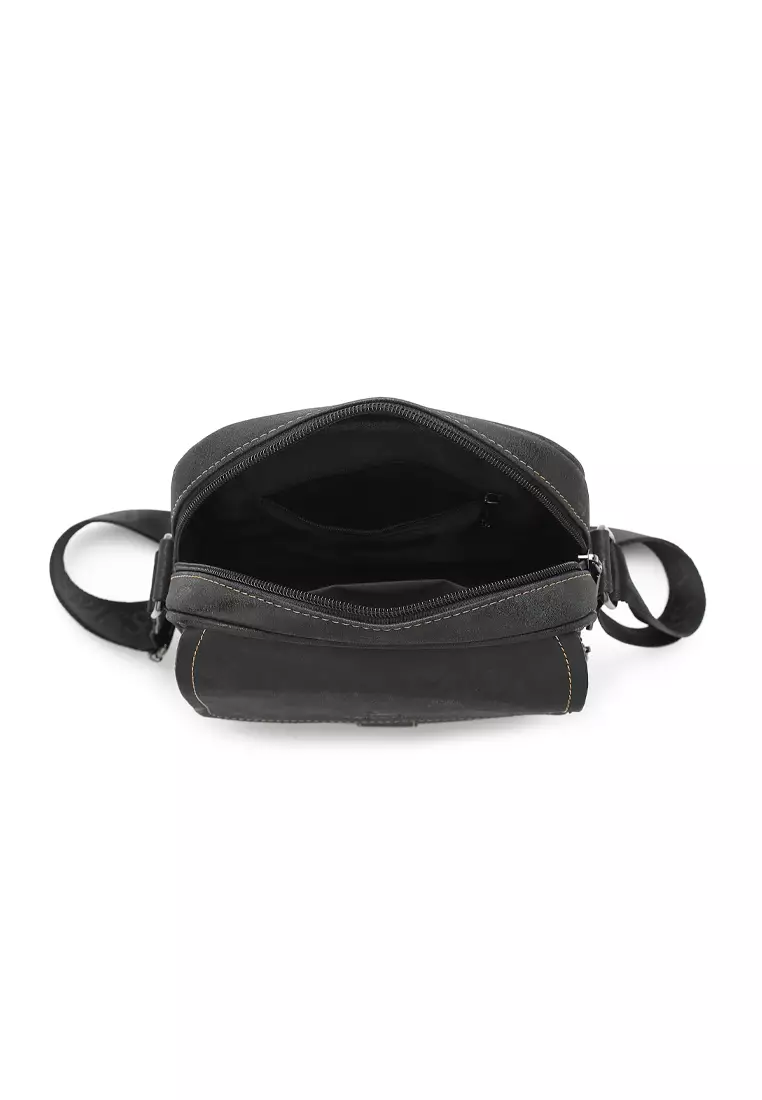 Men's Sling Bag / Crossbody Bag - Black