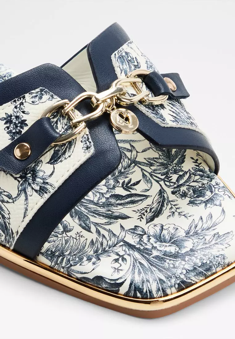 Alamassi Slide Sandals