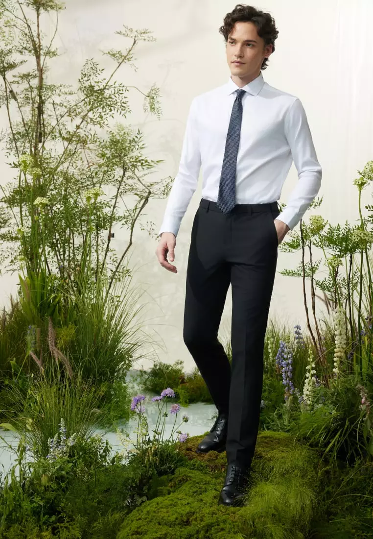 G2000 Non-Iron Cotton Stretch Smart Fit Fine Twill Shirt with Design Detail