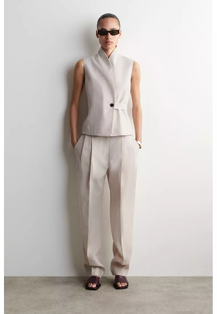 SHAWL-COLLAR BELTED LINEN WAISTCOAT