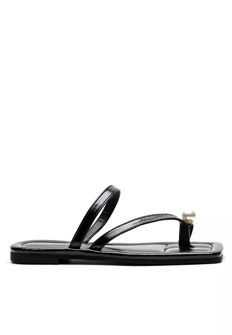 Discount on Twenty Eight Shoes  shoes - SKU: Square Toe Strap Clip Toe Sandals WW2218-1