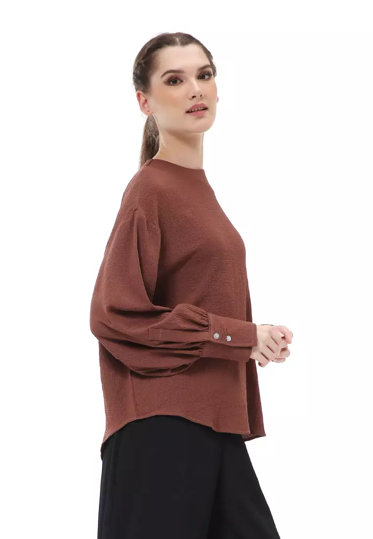 Albertine Blouse Atasan Wanita Lengan Puffy Plain Motive Material Crinkle ORIGINAL - Choco